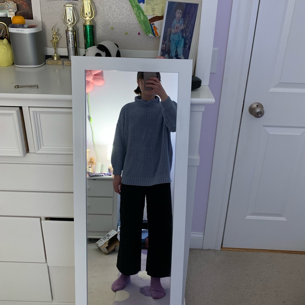Light blue knot American eagle sweater